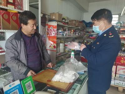 強化監(jiān)管 守護民生——巷道市場監(jiān)管所開展塑料制品專項檢查行動